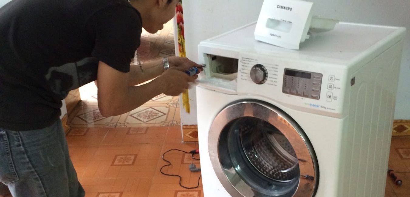 Nhân viên sửa máy giặt tại Lý Sơn làm việc nhiệt tình, tận tâm