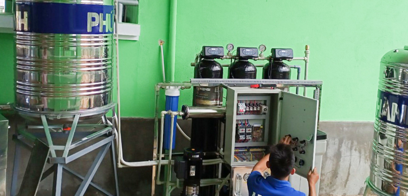 Dịch vụ sửa máy lọc nước tại Sơn Tây của Huy Phong được khách hàng tin tưởng, ủng hộ