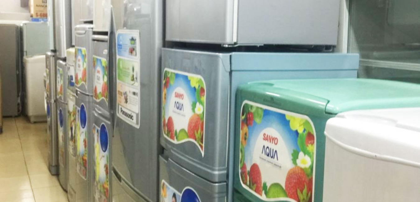 Huy Phong cử nhân viên mua tủ lạnh thanh lý tận nơi